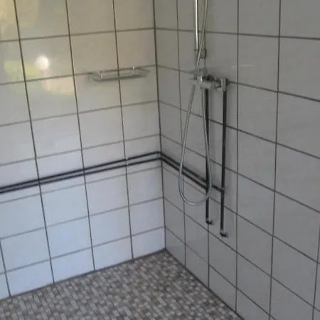 Am Wolfsbach 5 *